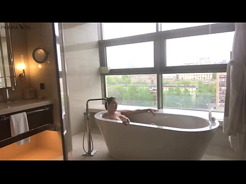 ❤️ Obrovská kočka vášnivě si honí kundu v koupelně ☑ Kvalitní sex u cs.niceporn.ru ️❤